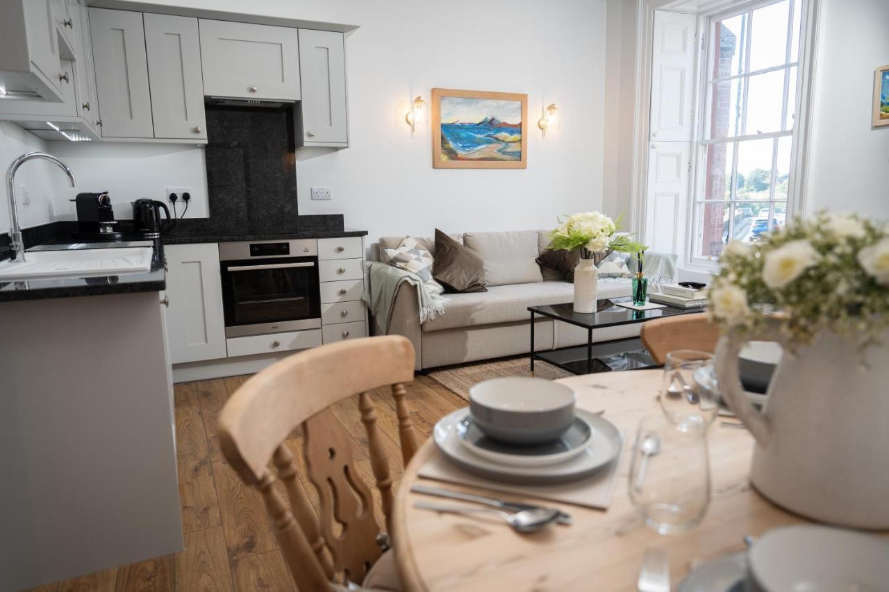 Bridge View Apartment